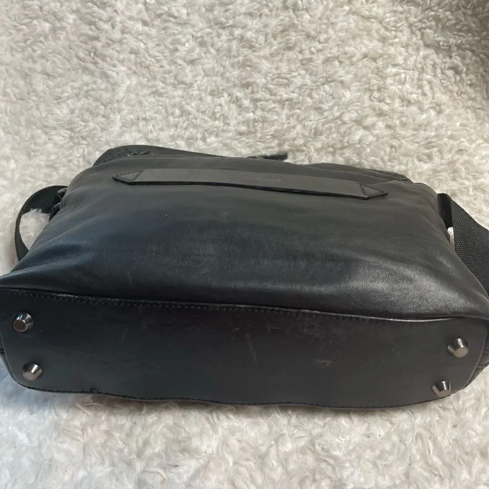 Mandarina Duck Soft Leather Black laptop,Computer office shoulder bag